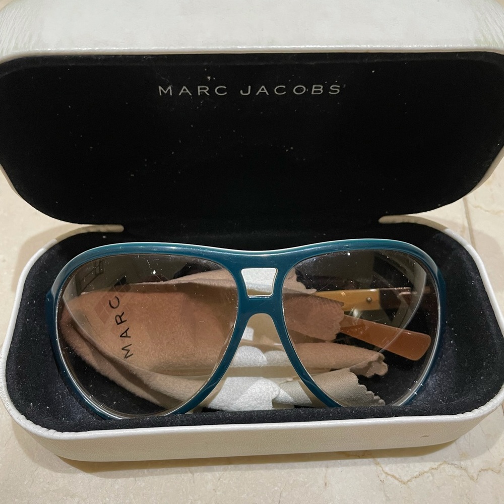 Marc Jacobs blue aviator sunglasses